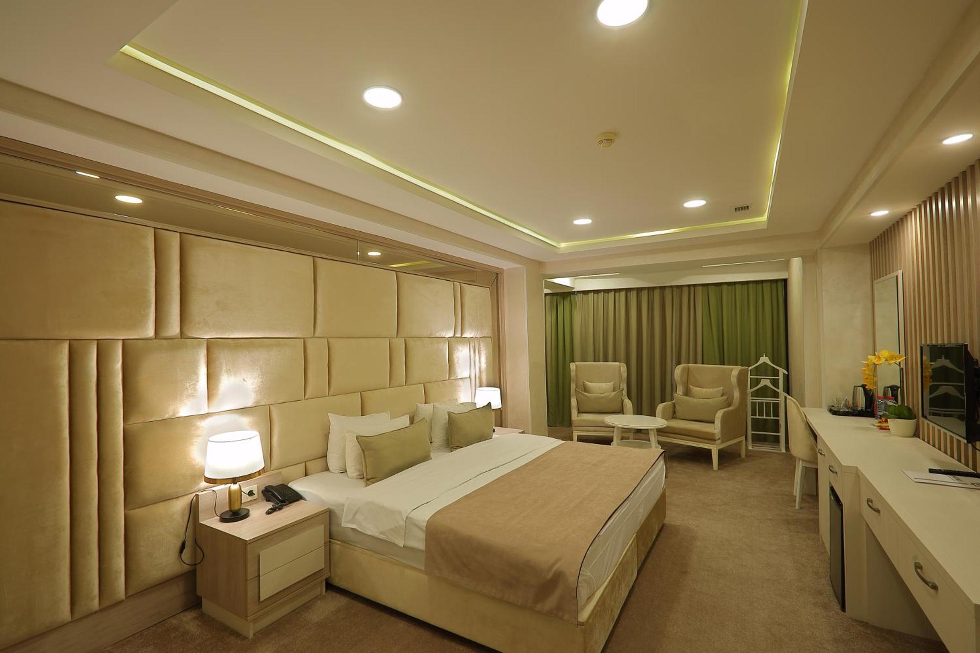 Ganjali Plaza Hotel Baku Exterior photo